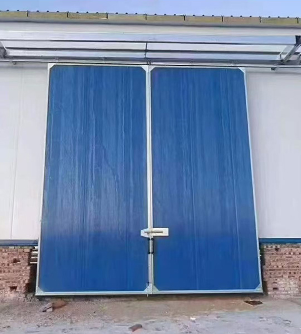 陇西工业门在大型仓储物流通道中的应用实例