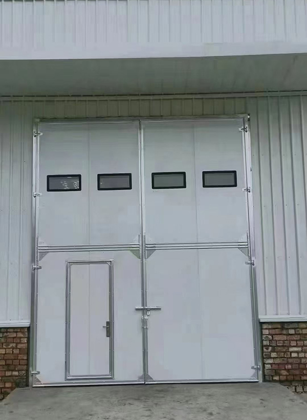 陇西工业门在设备装配车间出入口的实施记录